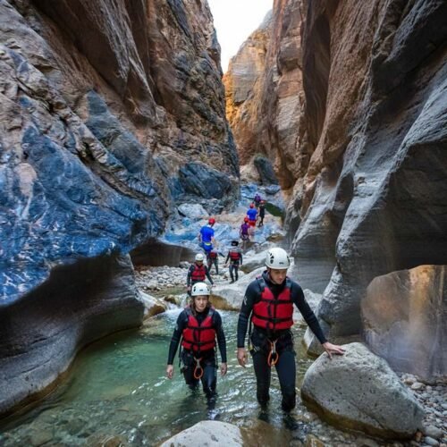 Barranquismo en Snake Gorge – Wadi Bani Awf