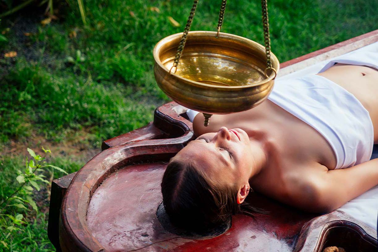 Shirodhara Ayurvedic treatment