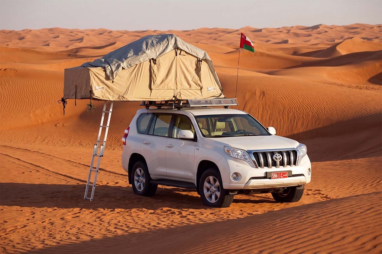Rooftop Tent 4x4 Car in Wahiba Desert Oman
